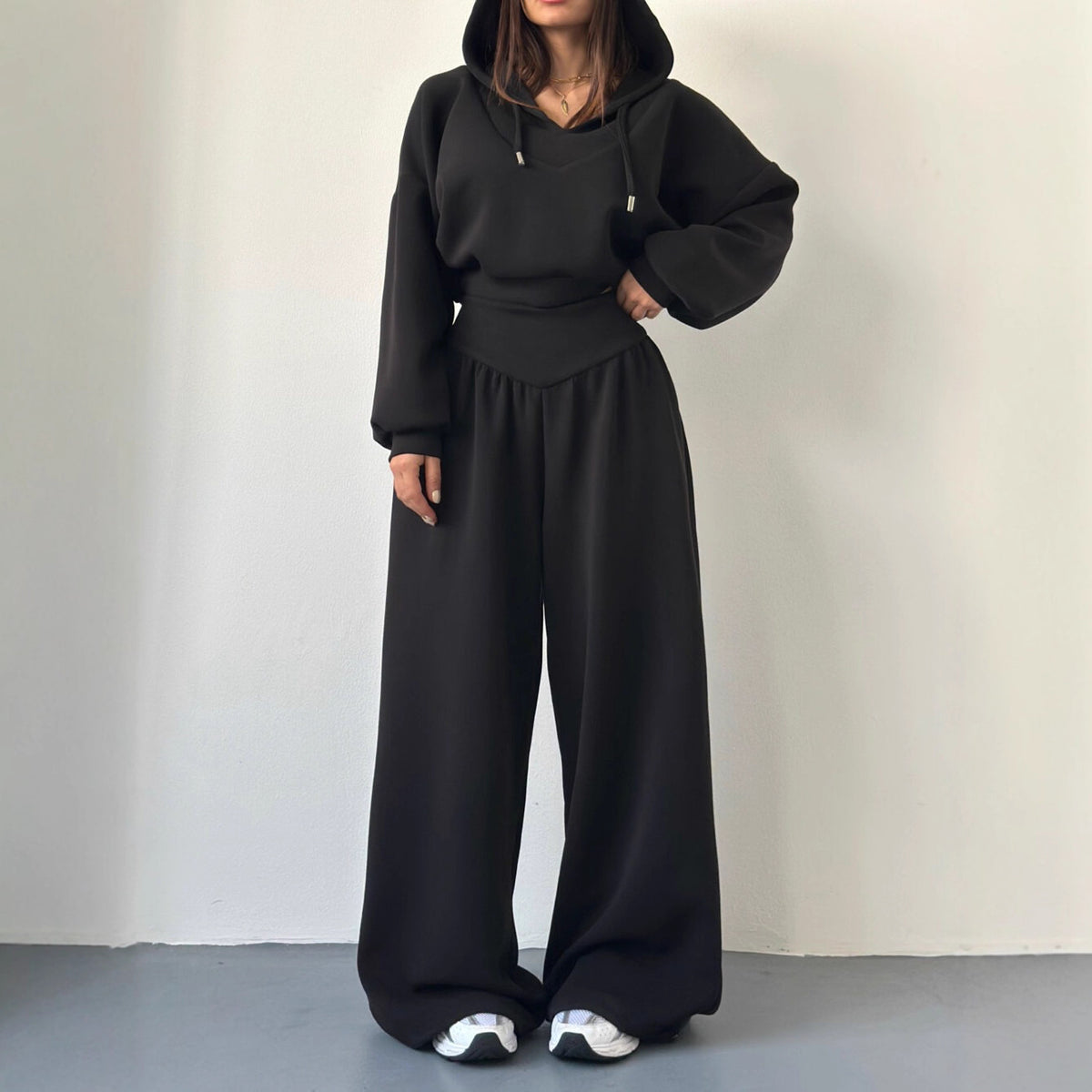 🔥Women Oversized Hoodie & V‑Shaped Waist Wide Leg Pants 2‑Piece Set🔥